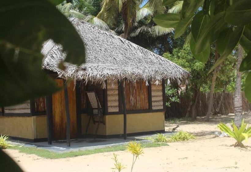 Hotel Sea Waves Kite Surfing Beach Resort