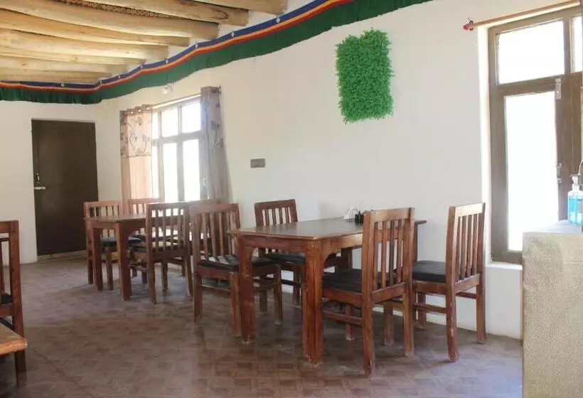 ホテル The Sylvan Hut