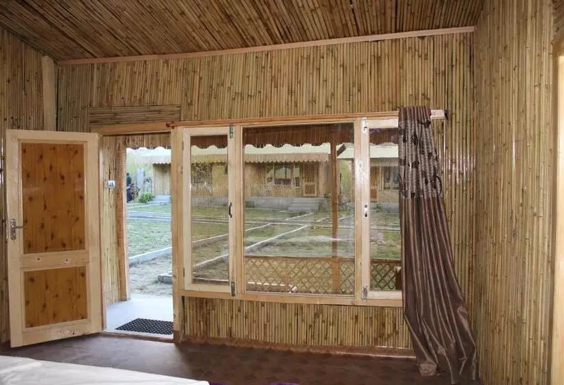 ホテル The Sylvan Hut