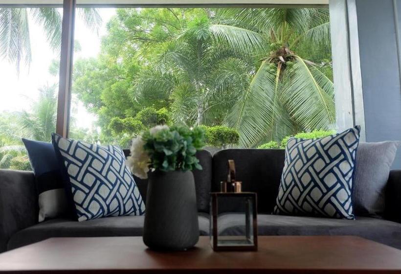 London Beach Resort And