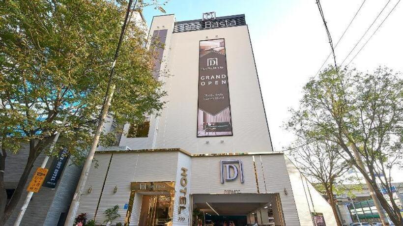 Мотель Denbasta Hotel Whamyung