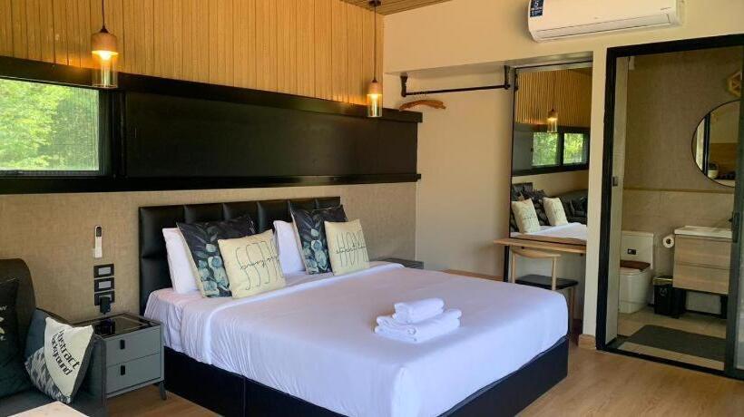 Natural Park Resort De Wang Thong