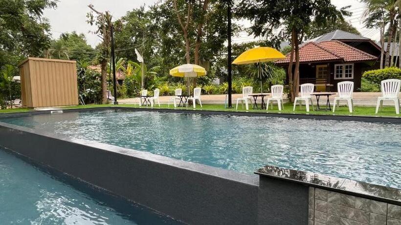 Natural Park Resort De Wang Thong