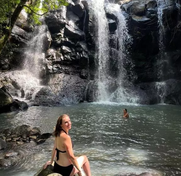 ペンション Dewi Nara Guest House By Balitrees