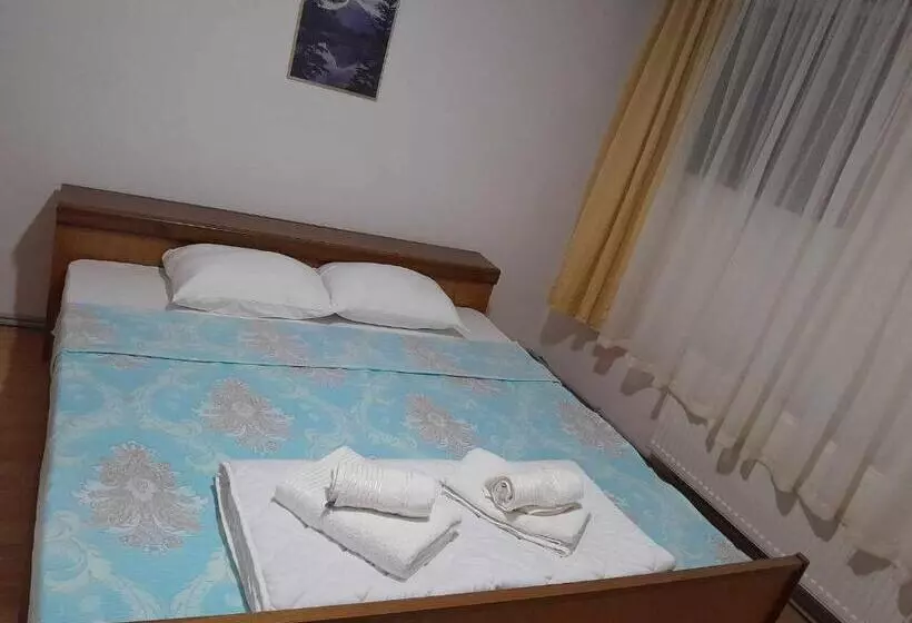 پانسیون Goshevski Apartment