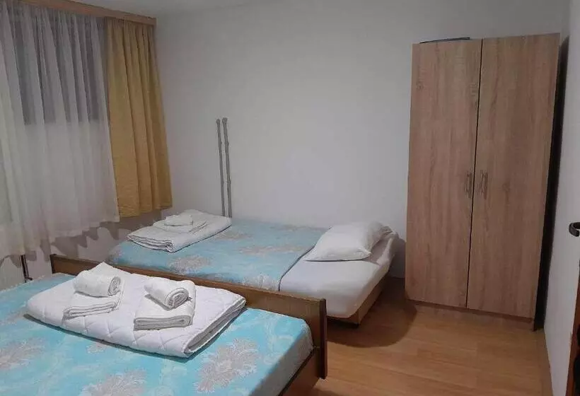 پانسیون Goshevski Apartment