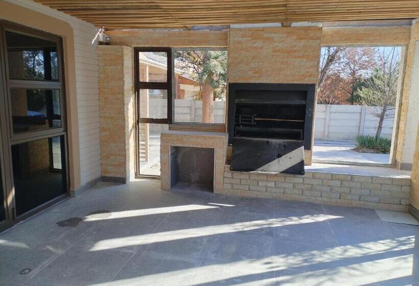 ペンション Luyana Guesthouse