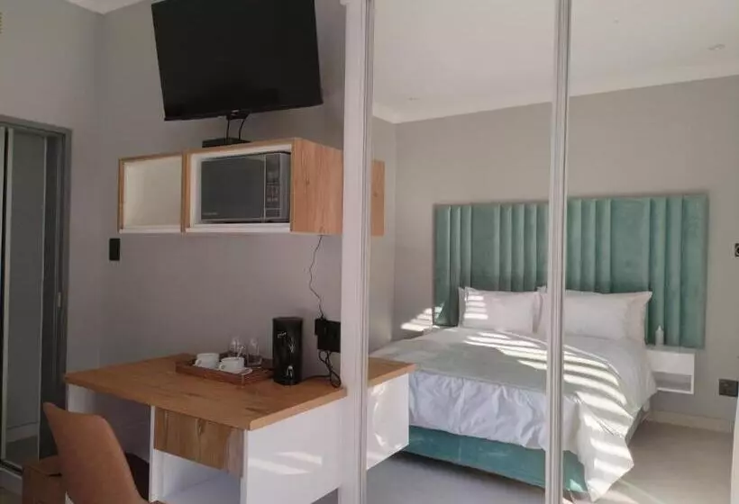 Majatalo Luyana Guesthouse