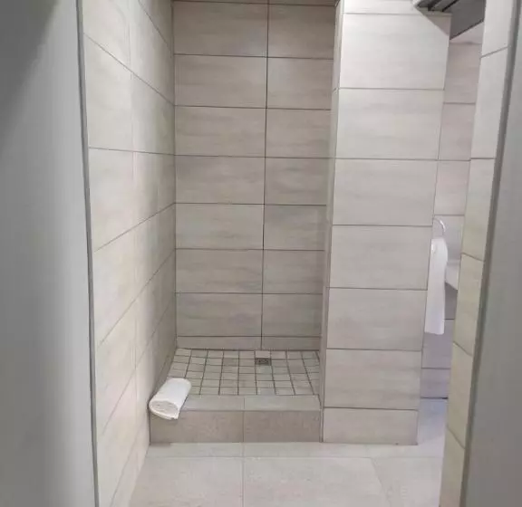 Majatalo Luyana Guesthouse