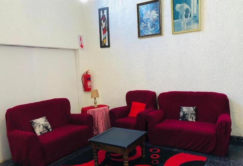 펜션 Mukwano Guesthouse