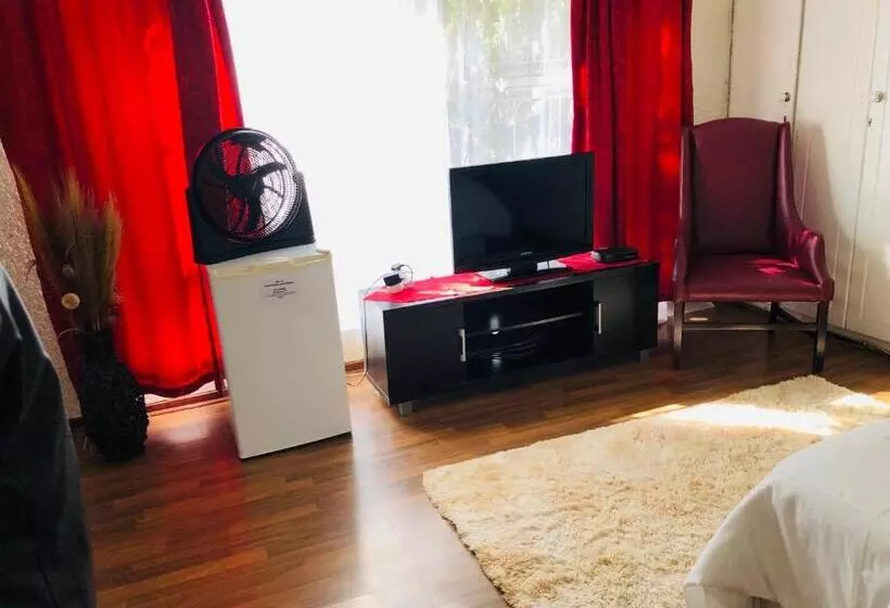 ペンション Mukwano Guesthouse