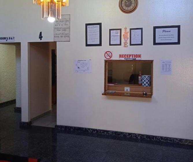 펜션 Mukwano Guesthouse