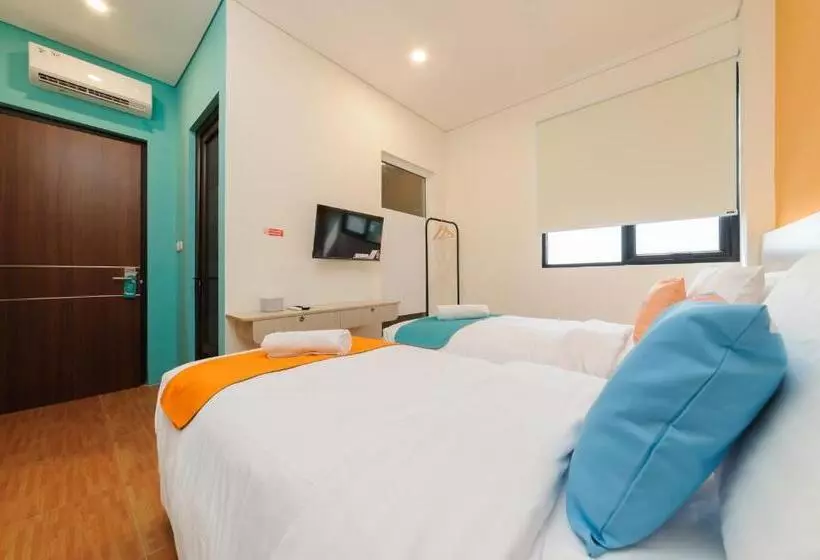 Sans Hotel Tajur Bogor