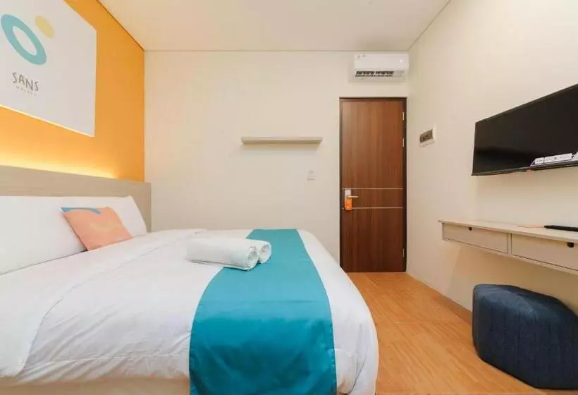 Sans Hotel Tajur Bogor