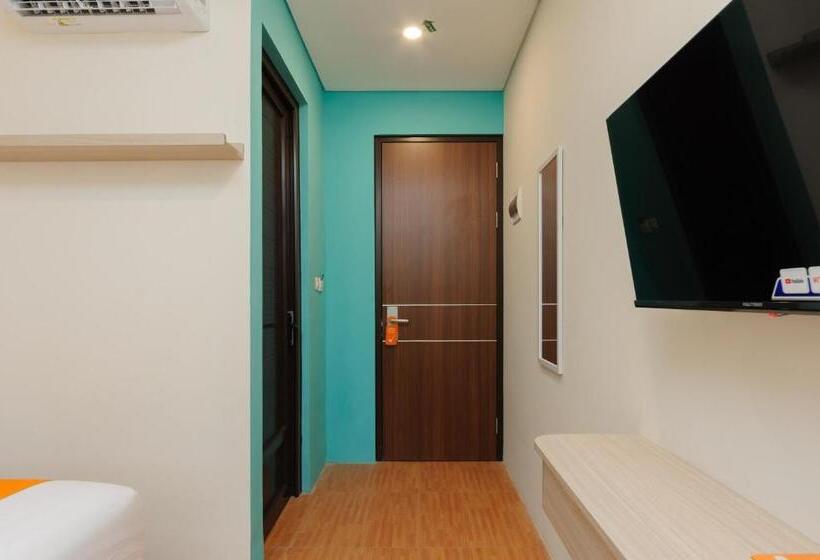 Sans Hotel Tajur Bogor