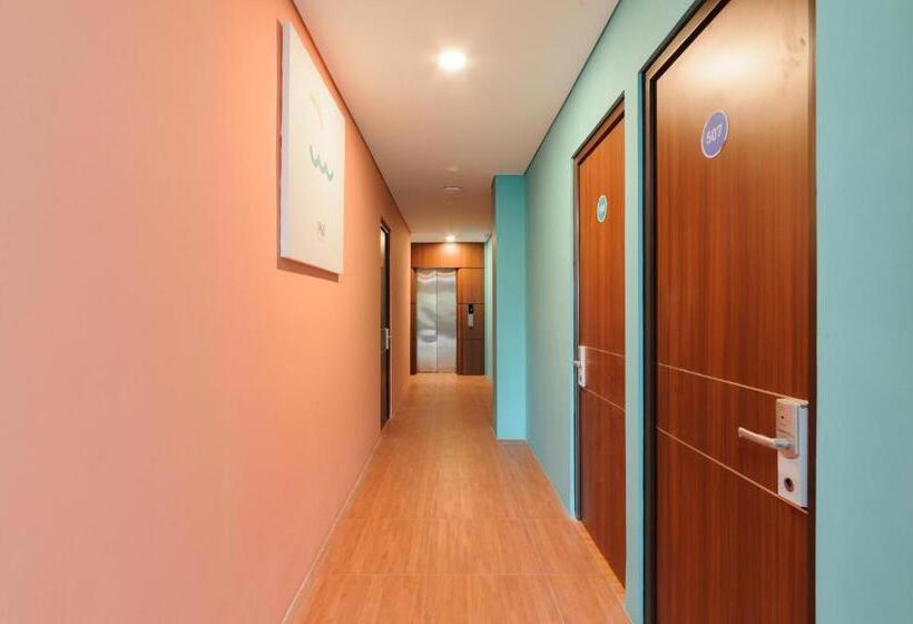 Sans Hotel Tajur Bogor