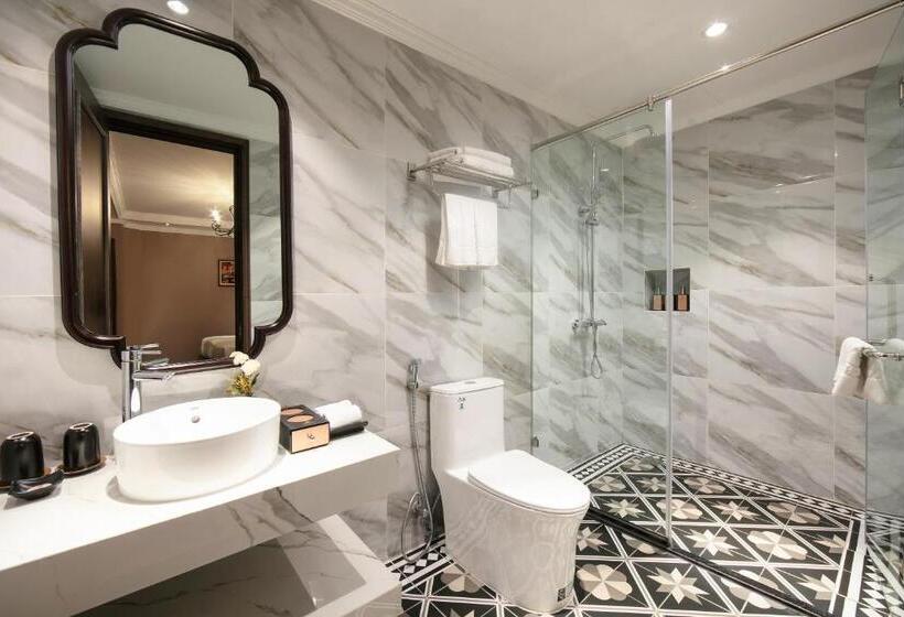 Acoustic Premium Hotel & Spa