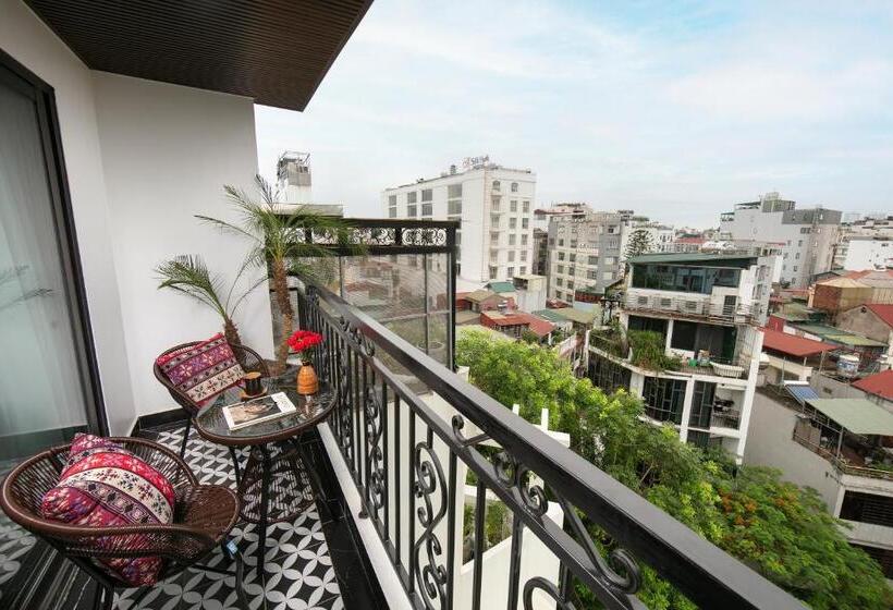 Acoustic Premium Hotel & Spa