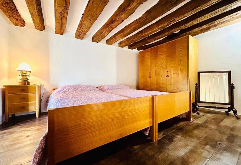 مبيت وإفطار Lumi House