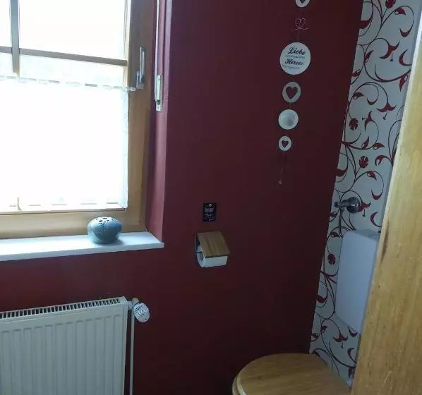 Aamiaismajoitus (B&B) Sometimes Zimmer Gehaichnishof 7born