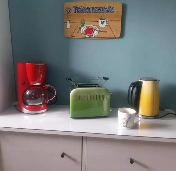 Aamiaismajoitus (B&B) Sometimes Zimmer Gehaichnishof 7born