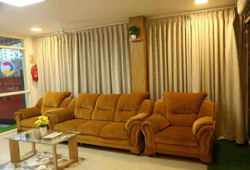 Fabhotel Casa Grand Inn