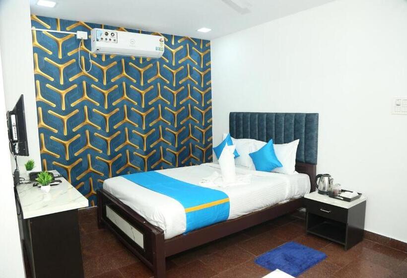 Fabhotel Casa Grand Inn