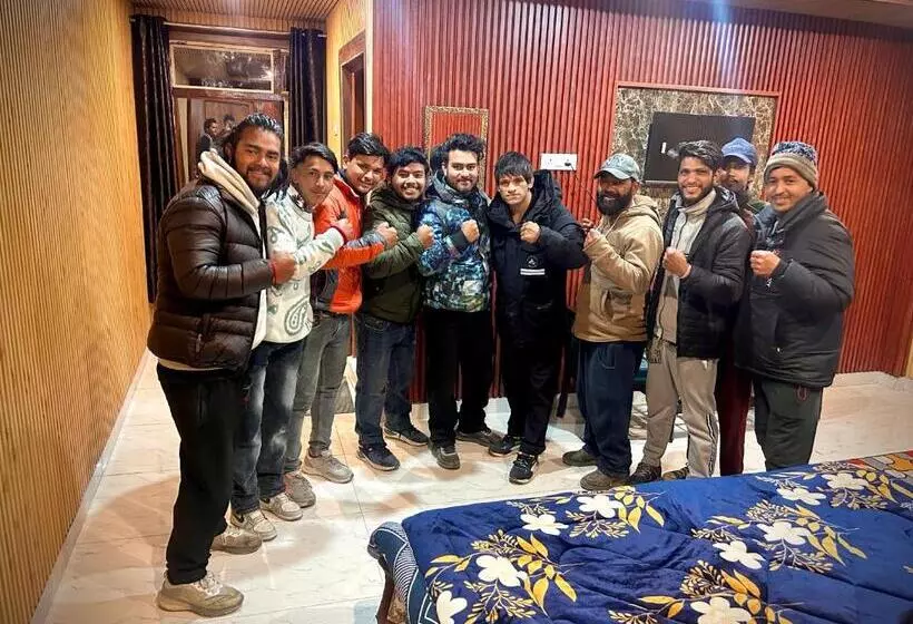 ホテル Mahadev