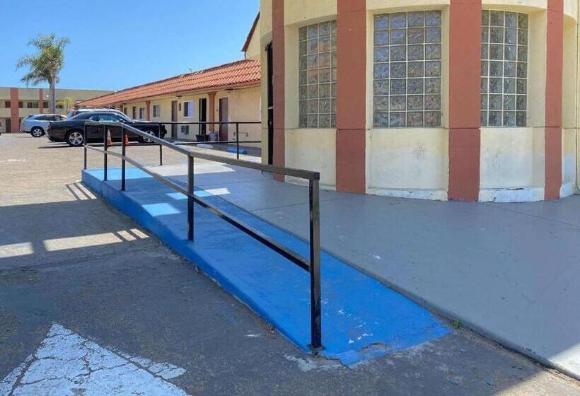 ホテル Rodeway Inn