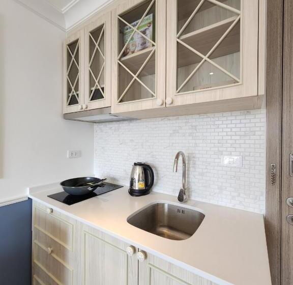 Otel Seven Seas Cafe D Azur