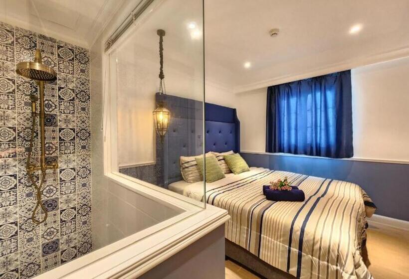 Otel Seven Seas Cafe D Azur