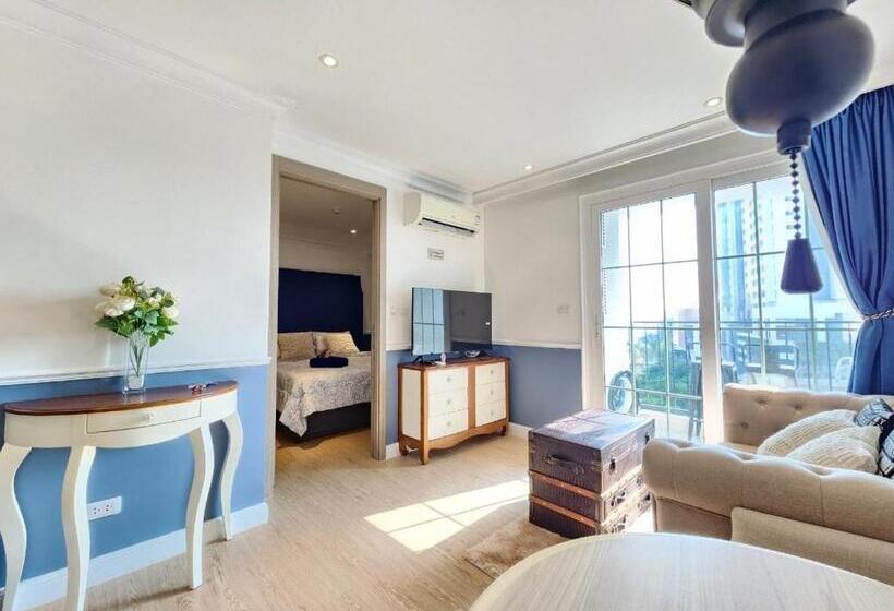 Otel Seven Seas Cafe D Azur