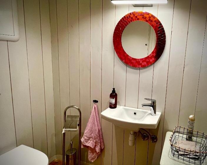 Hotel Smedja Overnatting Og Ysteri