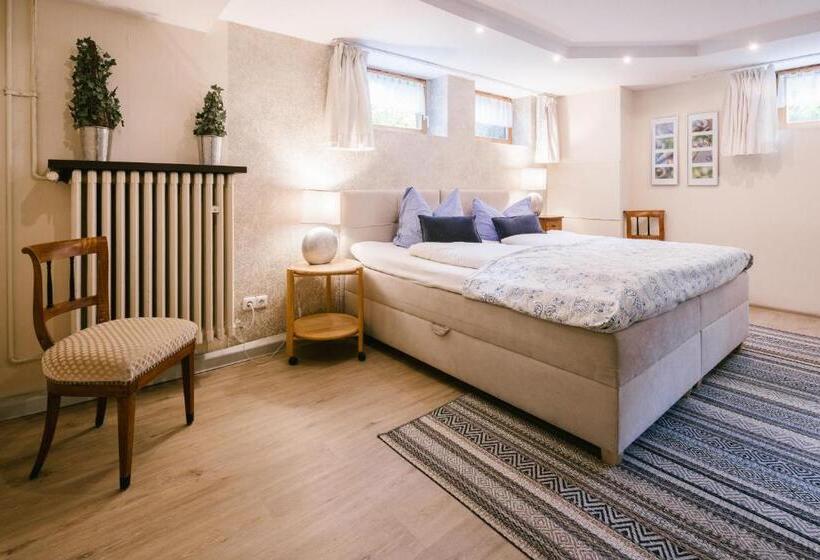 ホテル Weingut Jung