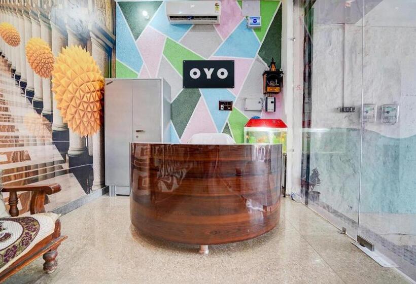 Oyo Hotel Guru