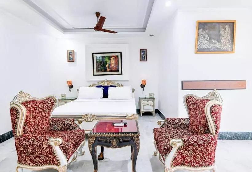 Palette   Beachfront Elegance Resort