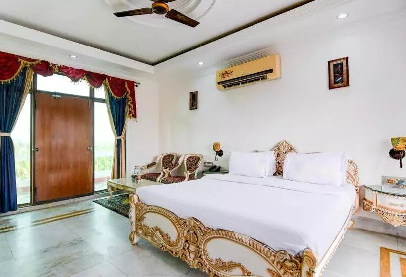 Palette   Beachfront Elegance Resort