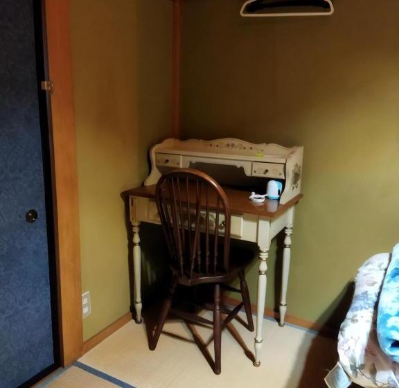 Pensionat Private Twin Room In Ishinomaki, Non Smoke, Free Parking, Cat Island, Wifi1