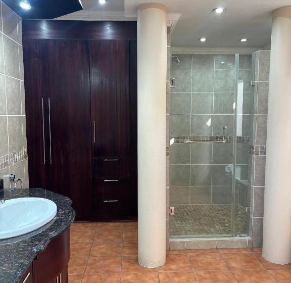 Pension Accommodation Bedfordview   Hethersett Guesthouse