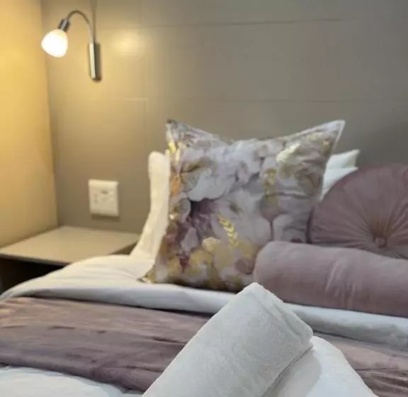 Majatalo Accommodation Bedfordview   Hethersett Guesthouse