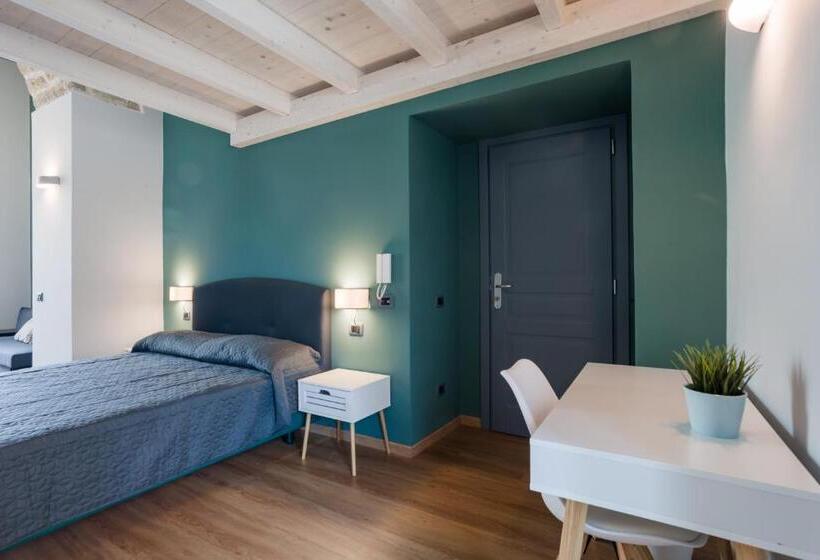 膳宿费 Domus Xenia