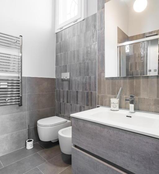 膳宿费 Domus Xenia