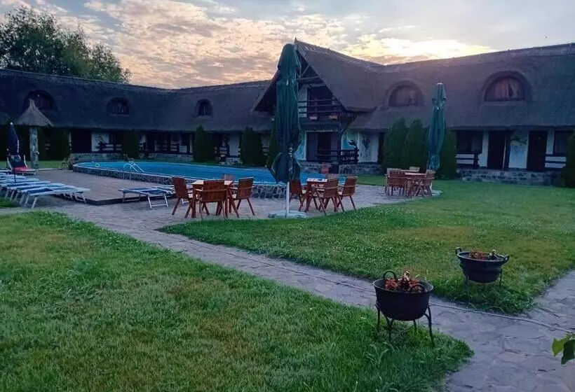 ペンション Hanul Pescarilor Crisan