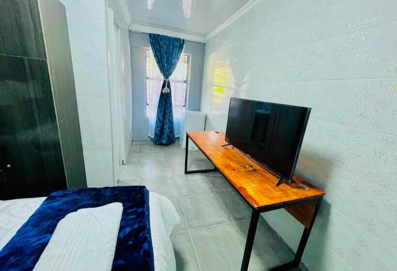 膳宿费 Room In Apartment   Honeyhills Excellence Resorts A