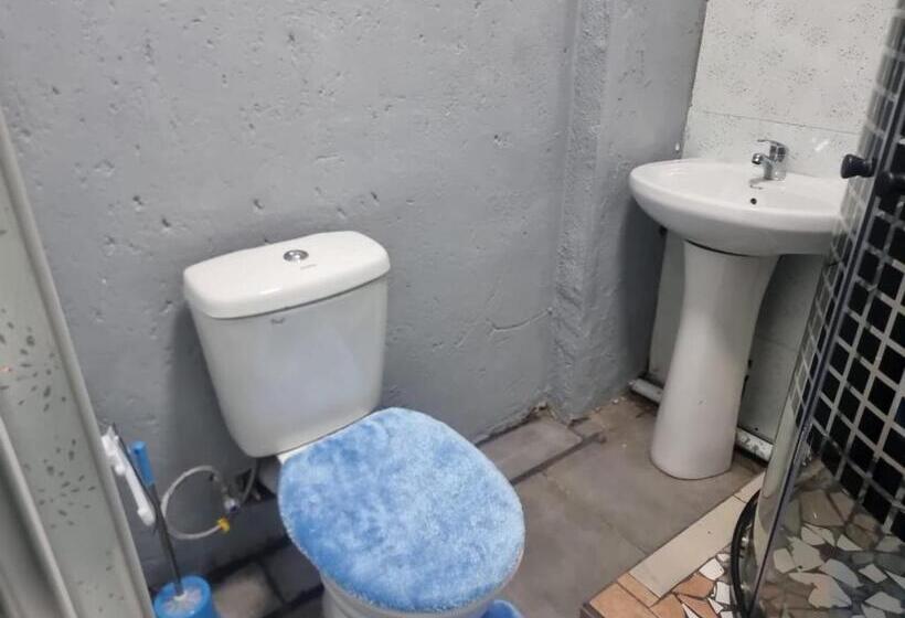 膳宿费 Room In Apartment   Honeyhills Excellence Resorts A