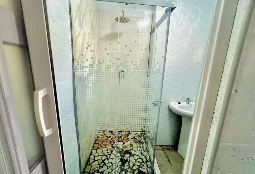 膳宿费 Room In Apartment   Honeyhills Excellence Resorts A