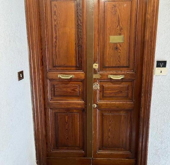 پانسیون Rome Groove Rooms