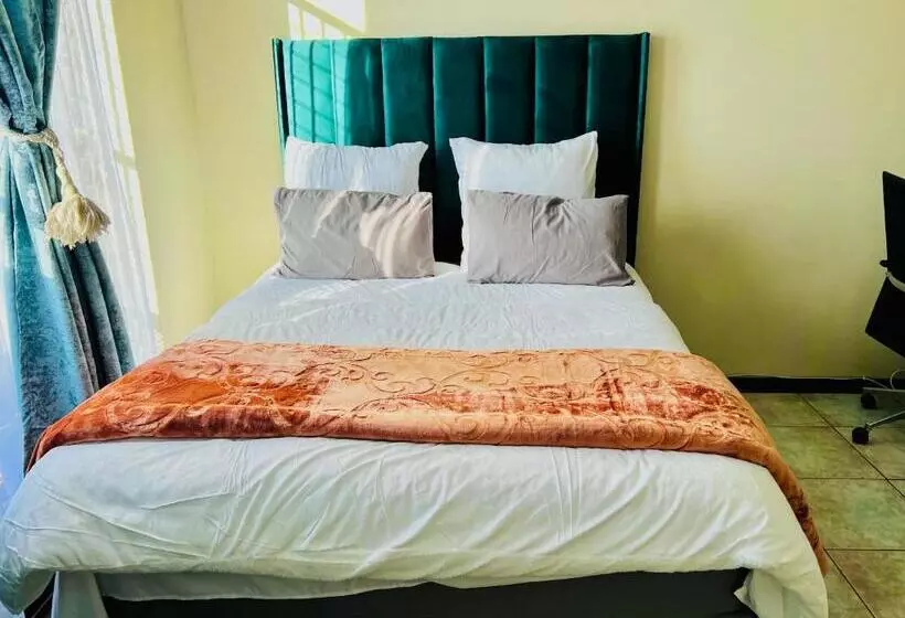 پانسیون Room In Apartment   Honeyhills Excellence Resorts A