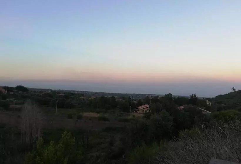 پانسیون Scacciapensieri S Home