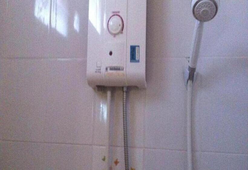 استراحتگاه Baan Gon Chompu